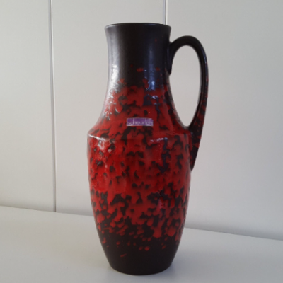 Red Scheurich vase 